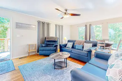 Image de Secluded Family Retreat・Near Downtown・Games・Grill