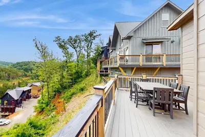 Image de Lake View Cabin, Sleeps 8・Hot Tub・Rocking Chairs