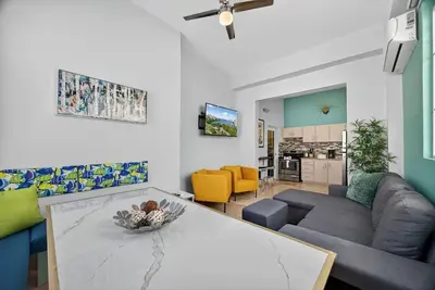 Image de Renovated Retreat by Condado Lagoon and Nightlife
