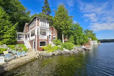 Image de Valhalla on Lake Sunapee