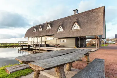 Image de Luxe Villa with Pool and Sauna in Spijkerboor