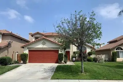 Image de Family Home w/ Hot Tub! 2 Mi to Dtwn Riverside