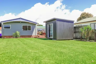 Image de Hosts on the Coast Seaside Escape