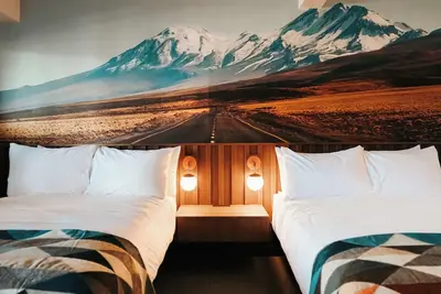 Image de Cosmic Highway Hideout | La Vista Motel | 207