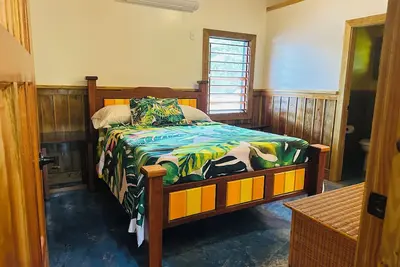 Image de 2-bedroom house in tranquil Bermudian Landing with Ac