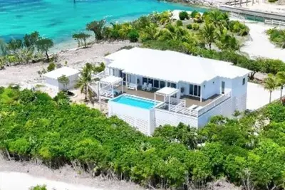 Image de Brand New - Luxury  4-bedroom house with Pool in Great Guana Cay - South End