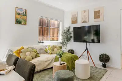 Image de Cozy & Modern Deebing 4-Bedroom Gateway