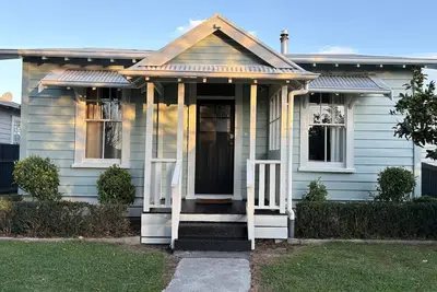 Image de Hawke`s Bay Escape  -  Railway Cottage