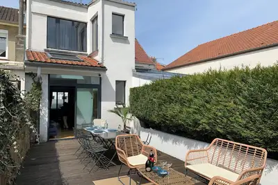 Image de Maison chaleureuse avec bar, cheminée et terrasse, à deux pas du Touquet