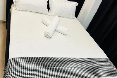 Image de 1n2 bedroom w/gym 7 min walk to yaya and prestige mall, higher floor w/nice view