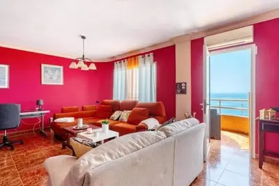 Image de Appartement spacieux en bord de mer à Radazul