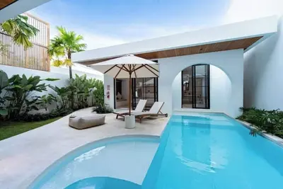 Villa Janoor by Goro