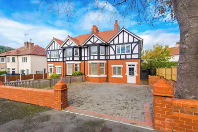 Image de Beach Hill House, 3 bedroom property with private parking and garden