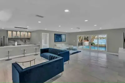 Image de 5br Lakeview Home w/ Pool — 3min to Universal