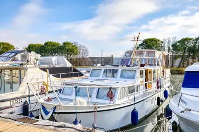 Péniche 'Bateau Gré' avec terrasse privée