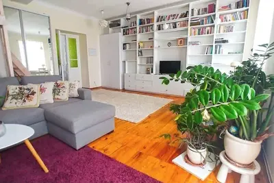 Image de Przytulny Słoneczny Apartament w centrum Pragi Północ w Warszawie.