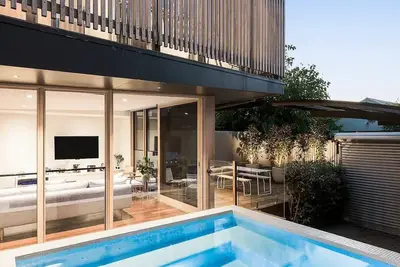 Image de Cremorne Charm | Australian Open Essential!