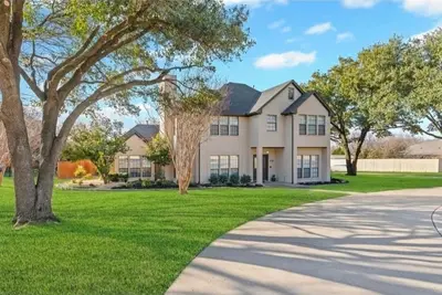 Image de 5 bedroom Bungalow with pool, cozy Patio and huge backyard in Frisco, Tx