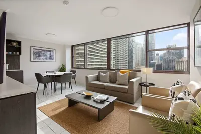 Image de Luxe Cbd Apt | Hyde Park Views + Pool & Gym & Spa