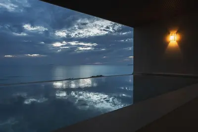 Image de Penthouse ArenaMar at The Surf by Mita Residential