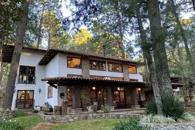 Image de Hermosa cabaña en excelente ubicación muy cerca del centro del pueblo!