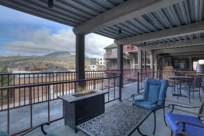 30+ Day - Updated Condo in Downtown Durango - Walk to Main St. - Ac/Deck/Bbq