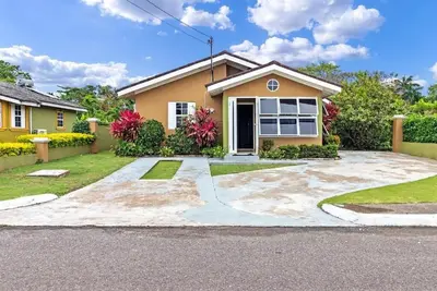 Image de 3 Bedroom Cozy House in Drax Hall