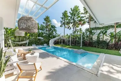 Image de Luxury Villa Luja by Goro in Canggu - 5 Bedroom Jacuzzi, Gym, Golf