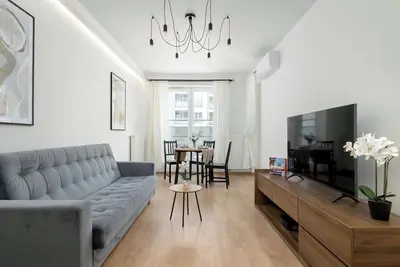 Image de Koszykarska 31 Kraków | Air-conditioned Apartment with Balcony and Workspace | Location Near the Wisła River