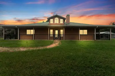 Image de Peaceful country Getaway Sleeps 8