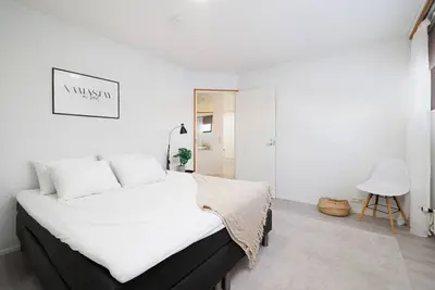 Image de Spacious 1br Apt Near City Center with Free Parking