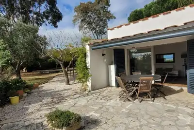 Image de Villa lumineuse avec piscine à Grimaud