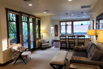 Image de Whitefish Downtown Suites # 2 \nFabulous 2-bedroom condo in downtown Whitefish!