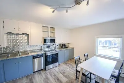 Image de Village 2-Bedroom with Riverview