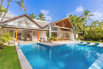 Image de Las Marinas Los Nómada, à 80 mètres de la plage de Coson