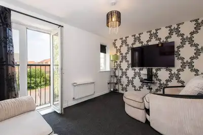 Image de Thinford View- 4 bed, 2. 5 bath, Parking, Garage