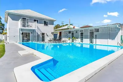 The Macintosh Forster