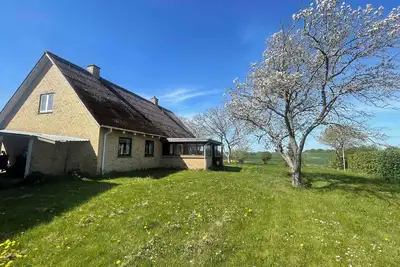 Image de Renovated country home 50 m from the sea