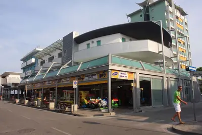 Image de Appartement de vacances avec de l'air conditionné dans le centre