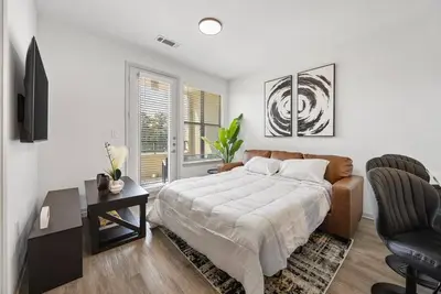 Image de Luxury and vibrant  Cozy 1-bedroom apartment with gym pool & Ac in serene Frisco