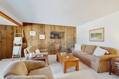 Image de Skiers apartment, walk to lifts at Sundance Resort, mountain views, shuttle, w/d