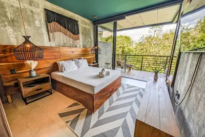 Image de Tropical 2-Br Retreat | Atv | Sauna | Gym | Pool