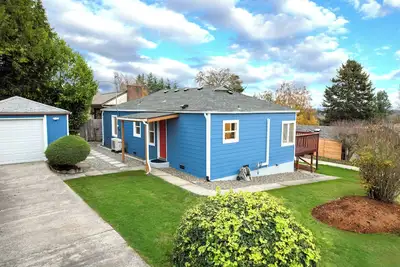 Image de Family-Friendly 3br Home w/ Ac • Minutes to Shipyard & Seattle Ferry