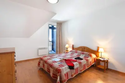 Image de Piscine, parking, télévision, casier à ski, 32m², Peyragudes