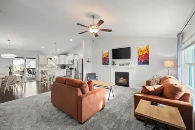 Image de Copper Ridge - 4br Ranch with Air Hockey, Mini Pool Table, Foosball & Arcade!