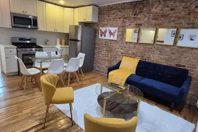 Image de Luxury 3br Apartment in Bed-Stuy Brownstone with a Private Backyard