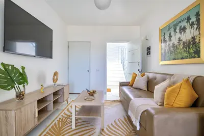 Image de Fast Starlink Net|Poolside|Artisan Coffee Bar