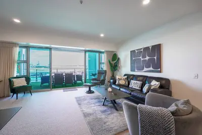 Premium Waterfront Apartment with Harbour Outlook