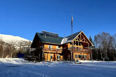 Image de Spacious Lodge surrounded by trails at Government Peak
