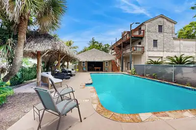 Image de 3br Home w/ Private Pool & Game room